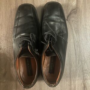 Gordon Rush Black Leather Lace-Up Oxfords with Brown Lining